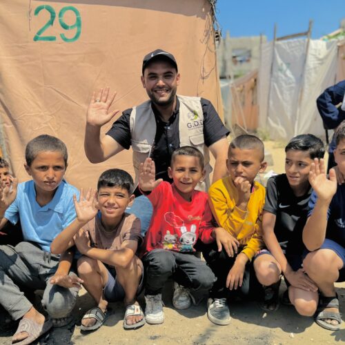 Gazze Destek Derneği, Gazze’deki yerinden edilmiş çocuklar için bayram etkinliği düzenledi.