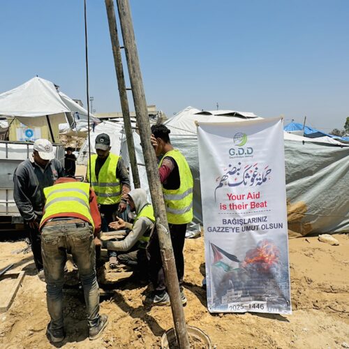GDD, barınma kamplarında içme suyu kuyuları açma çalışmalarını yürütüyor