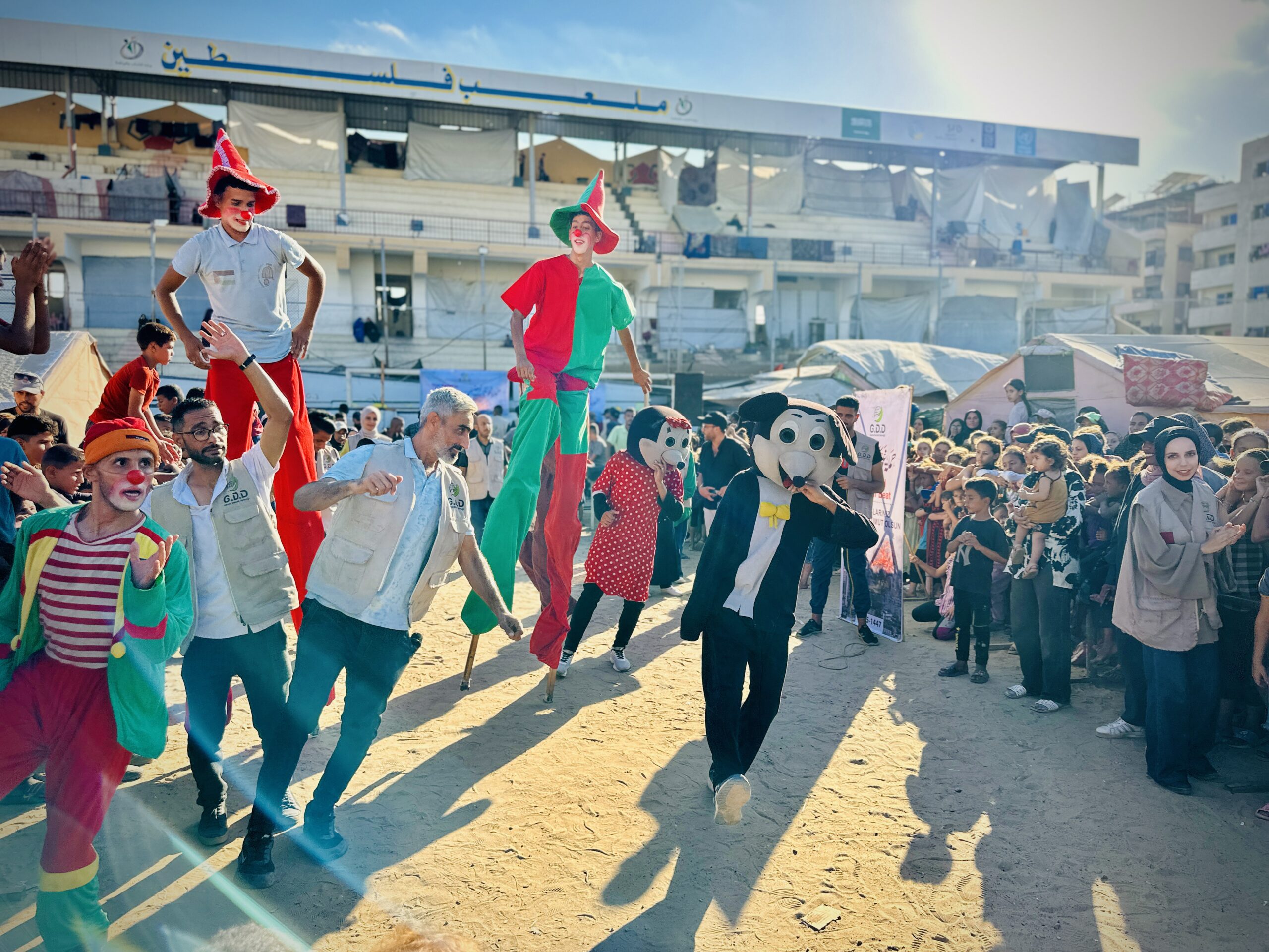 غزي دستك تنفذ مبادرة دعم نفسي للأيتام والنازحين في غزة